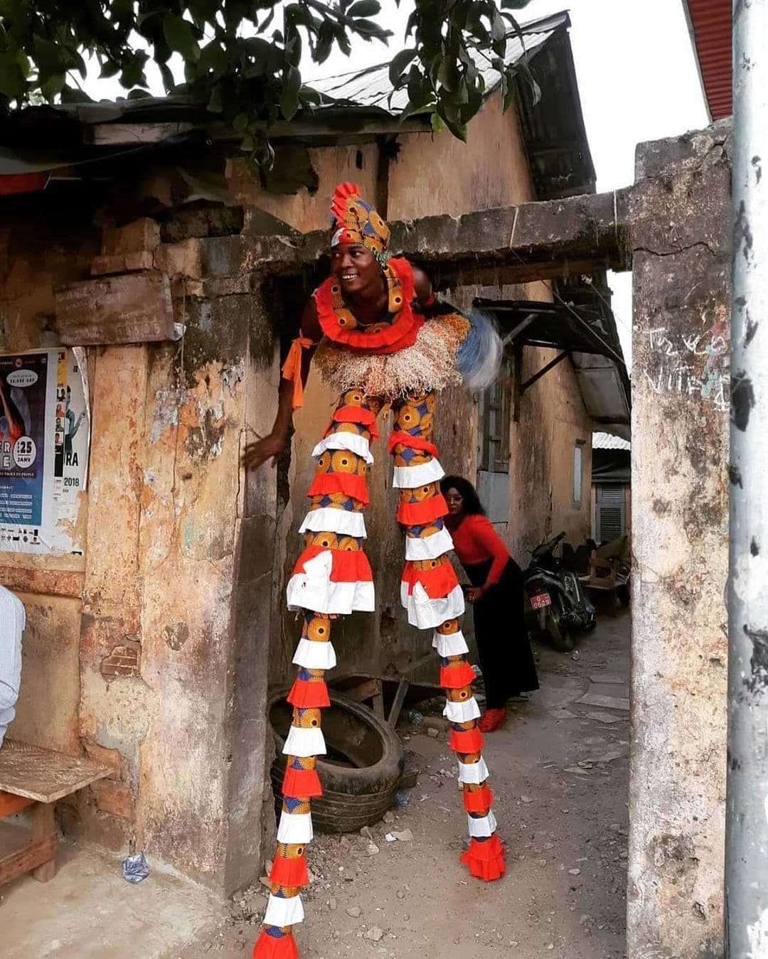 Stilt walkers - The Indegenous